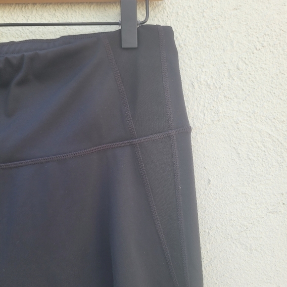 Athleta black mesh panels zipper pocket work out pants size L - Picture 8 of 12